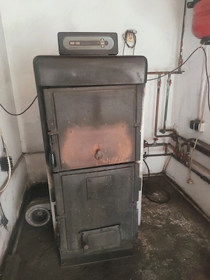 Cazan din fonta cu combustibil solid SOLITECH E