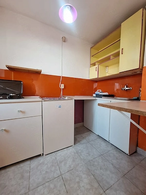 Garsoniera Berceni - Piata Sudului