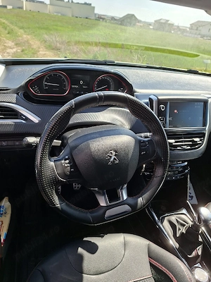 Peugeot 2008 - imagine 2