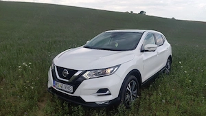 Vând Nissan Qashqai N-Connecta 1.3 DIG-T 140 CP   2021  - imagine 2