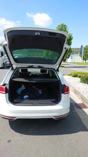 Volskwagen Passat - imagine 8