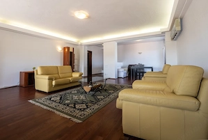 DOROBANȚI – POLONĂ, 4 CAMERE, 231 MP TOTAL, GARAJ, COMISION 0% - imagine 3