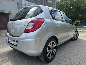 Opel Corsa Berlină  - imagine 4