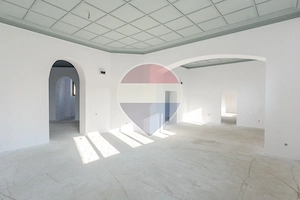 Cladire simbolica de inchiriat -Centrul Istoric Ploiesti - imagine 5
