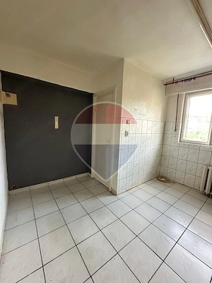 Apartament 3 camere decomandat Piața Rogerius - imagine 10