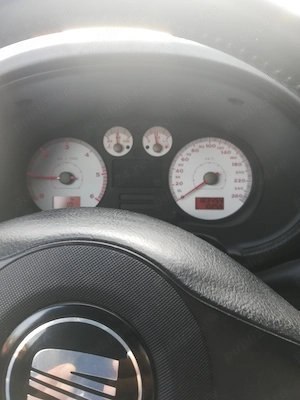 Vand SEAT LEON 1.9 TDI 1M1 cod ARL 150 CP 2004 hatchback - imagine 7
