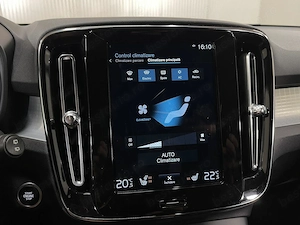 Volvo XC 40 - imagine 16