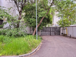 Închiriem pe termen lung o garsonieră modernă și spațioasă (32 mp), situată în zona Dimitrie Pompeiu