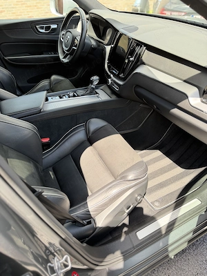 Volvo XC60 R-design - imagine 6