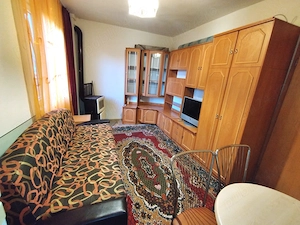 Închiriez o camera la casa in zona Calea Sagului - imagine 3