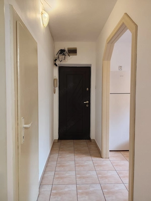 Apartament 2 camere, semidecomandat, ultracentral, Oradea – INCHIRIERE - imagine 12