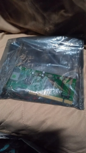 Placa de retea Gigabit PCI