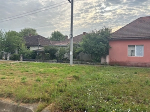 Casa pozitionata intre: gradinita, cabinet medical si școală - imagine 6