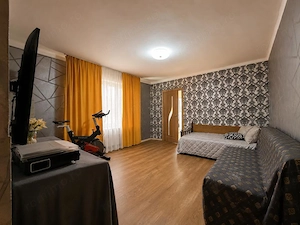 Casa 3 camere, 100 mp utili, 300 mp teren propriu - Sagului