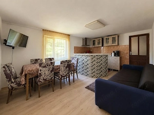 Casa 3 camere, 100 mp utili, 300 mp teren propriu , curte comuna - Sagului - imagine 3