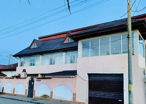 Casă individuală P+1+M | 330 mp utili | Garaj | Ideală pentru locuință sau investiție | - imagine 5