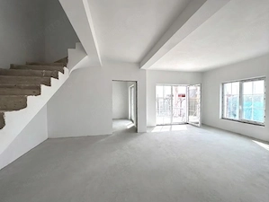 Duplex 4 camere despartit prin garaj - Mosnita Noua in zona excelenta - imagine 2
