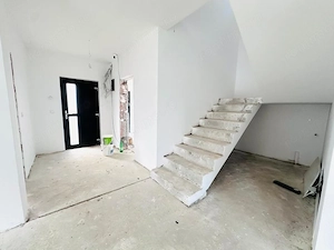 Duplex despartit prin camera tehnica- 4 camere si 3 bai - Urseni  - imagine 4