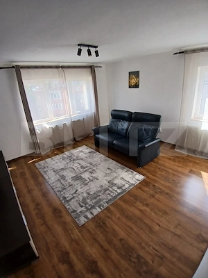 Apartament cu 3 camere 70mp , în zona Centrului Civic - imagine 2