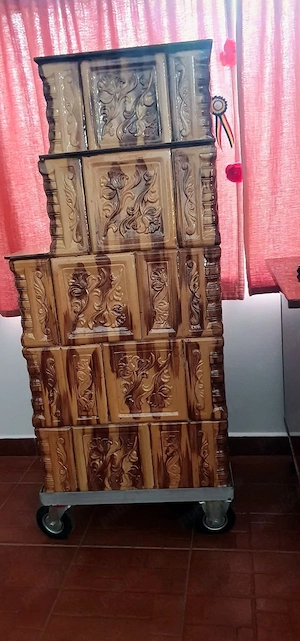 Soba teracota moderna, pe roti, ca si noua (in comuna Scrioastea, jud. Teleorman)