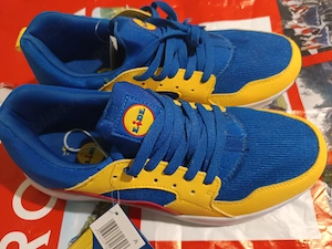 Adidași Lidl, prima ediție, noi, cu etichetă. Culori variate, mărimea 42. Perfecti pentru un outfit 