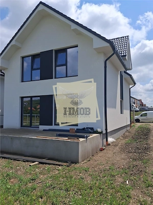 Casa Individuala cu 5 camere 3 bai  terasa  in Sura Mare - imagine 2