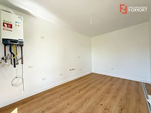 Duplex cu 442 mp teren | Dumbravita | Terase din travertin | Scara lemn masiv - imagine 18