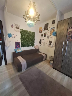 De vanzare apartament cu 3 camere, zona ultracentrala, 2 balcoane, mobilat si utilat 69000euro - imagine 2