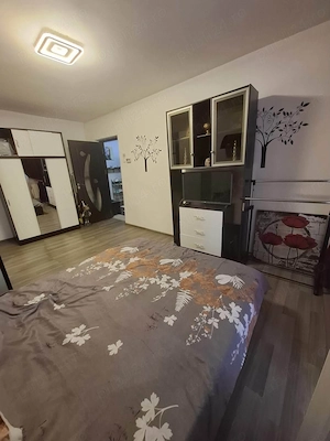 De vanzare apartament cu 3 camere, zona ultracentrala, 2 balcoane, mobilat si utilat 69000euro - imagine 5