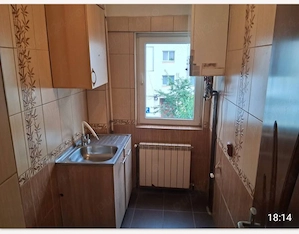 Închiriez garsoniera pe termen lung ,nemobilata zona M 8 ,etaj 2. - imagine 6
