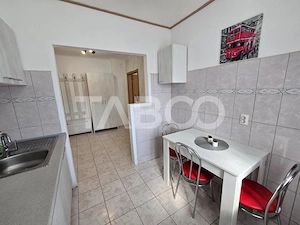 Apartament 2 camere de vanzare mobilat pivnita balcon Siretului Sibiu - imagine 17