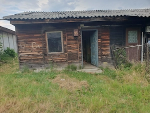 Vanzare Garsoniera pe pamant