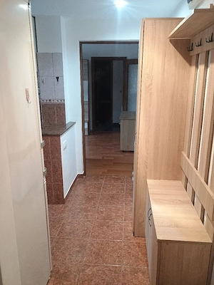 Inchiriez apartament 3 camere str Tolstoi 