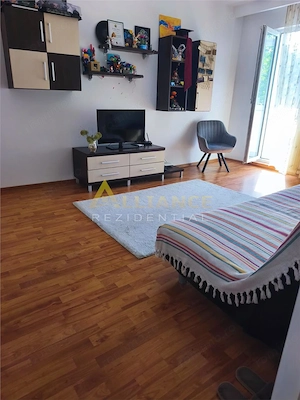 Garsoniera renovata complet | Centrala proprie | 5 minute de metrou Piata Sudului