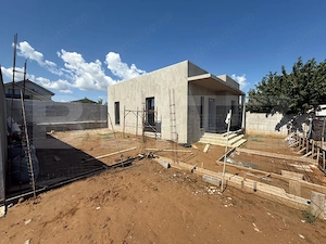 Casa parter, 65 mp utili, 220 mp teren, zona Damila