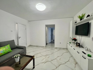Se Inchiriaza Apartament 2 cam Semi Et 2 Central - imagine 6