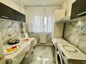 Se Inchiriaza Apartament 2 cam Semi Et 2 Central - imagine 3