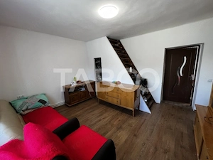 Casa individuala de vanzare cu 3 camere 500 mp teren Cornatel Sibiu  - imagine 7