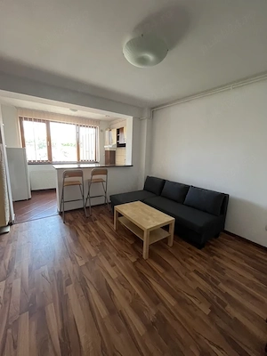 Garsoniera de inchiriat zona Crangasi, centrala proprie, 10 min de metrou!