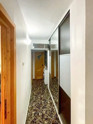 De vanzare, apartament 3 camere decomandat, Piata Sarbilor - imagine 3