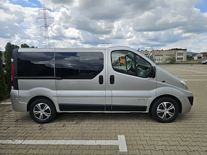 Renault Trafic 8+1 locuri - imagine 10