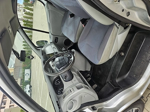 Renault Trafic 8+1 locuri - imagine 6