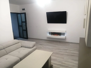 închiriez hală+ birouri+ un apartament de serviciu  - imagine 6