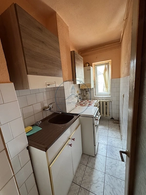  Garsonieră - zona sensul vechi - decomandată  - imagine 3