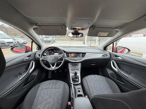 Opel Astra K 2019 1.0 benzină 105 CP Euro 6 - imagine 10