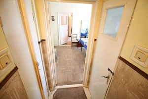 Ap. 2 camere Micro 19, la capatul troleului, etaj 1, cu balcon - imagine 3