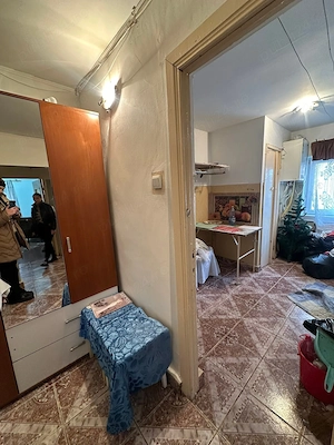 De vanzare apartament cu 2 camere si 2 bai, situat pe Bd. Roman Musat, decomandat Pret 52000euro - imagine 3