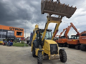 Buldoexcavator New Holland B100C, 2 h, cupa 4x1, furci, brat extensibil 39.900 Eur+Tva - imagine 8