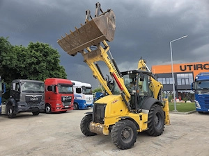 Buldoexcavator New Holland B100C, 2 h, cupa 4x1, furci, brat extensibil 39.900 Eur+Tva - imagine 11