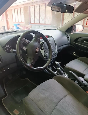 Kia Ceed 1.4 Benzină + GPL – 2010 – 1.500 € negociabil / Dezmembrez  - imagine 4